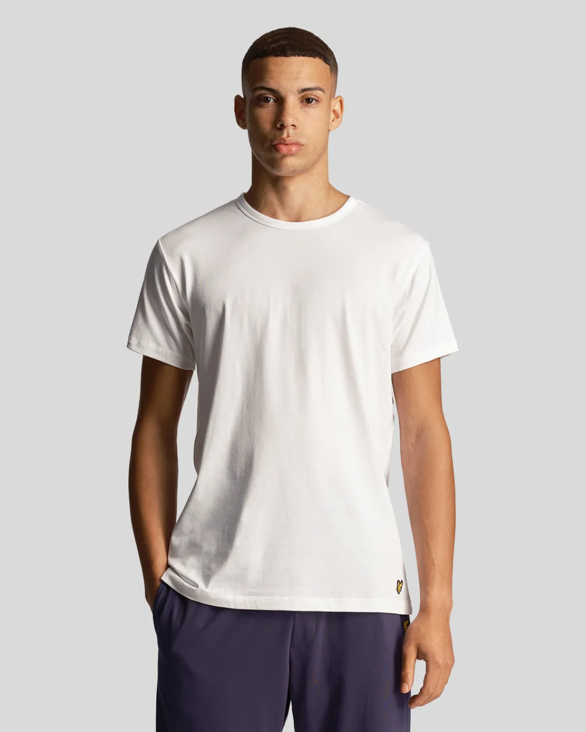 basic_er_pack_tshirt_3.webp Lyle & Scott Geschenk-sets<Basic 3er Pack T-Shirt JetBlack/MidGreyMergel/Weiß