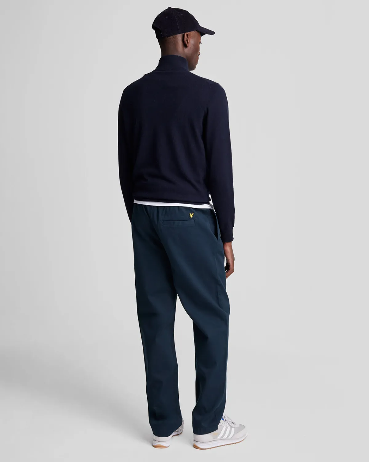 bedford_cordhosen_2.webp Lyle & Scott Vermächtnis<Bedford Cordhosen DarkNavy
