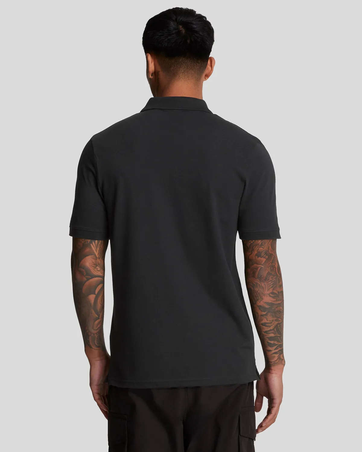 besticktes_polohemd_2-2.webp Lyle & Scott Drehbuchsticke | Polohemden<Besticktes Polohemd JetBlack/White