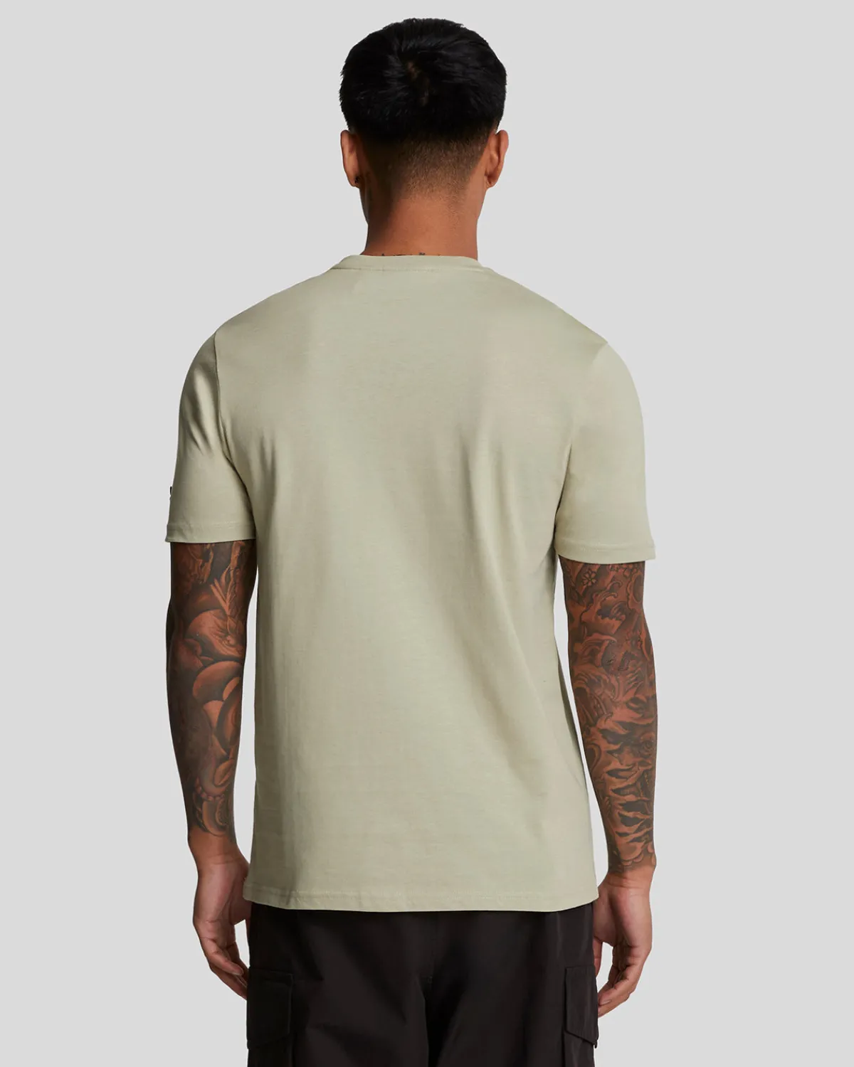 besticktes_tshirt_2-3.webp Lyle & Scott Drehbuchsticke | T-shirts<Besticktes T-Shirt DriedSage/Cove