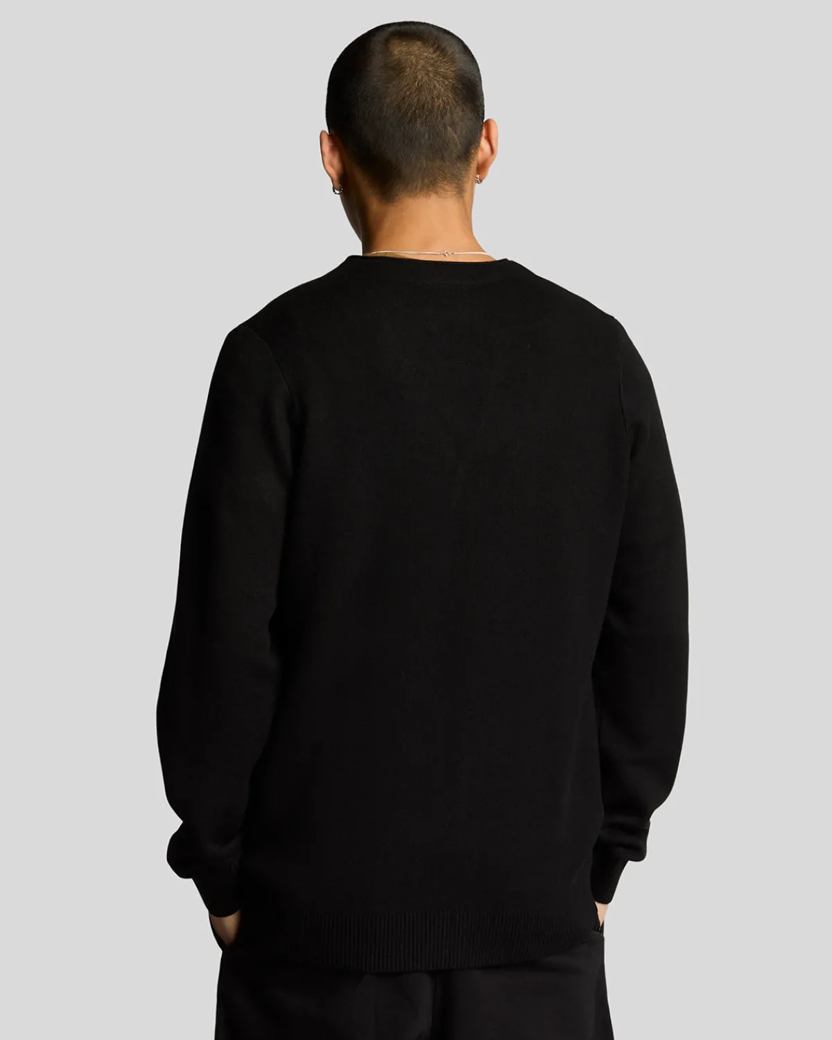 doppelt_gestrickte_strickjacke_mit_vausschnitt_2.webp Lyle & Scott Pullover & Strickwaren<Doppelt gestrickte Strickjacke mit V-Ausschnitt JetBlack