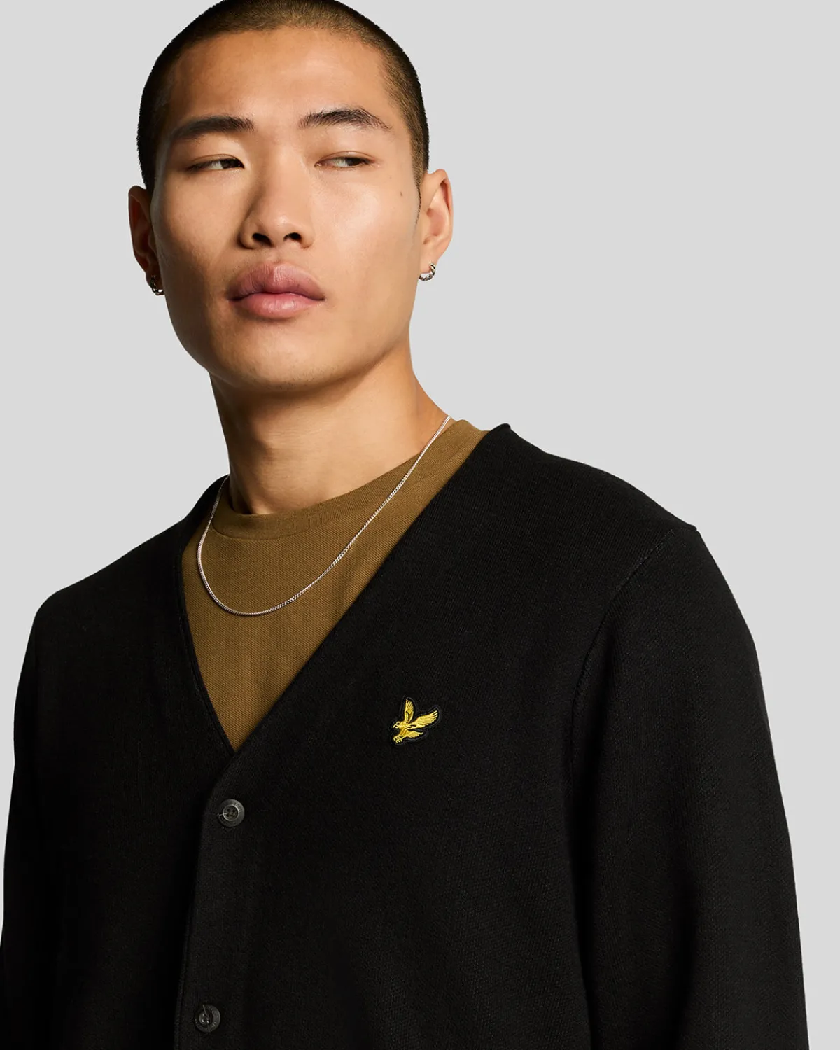 doppelt_gestrickte_strickjacke_mit_vausschnitt_3.webp Lyle & Scott Pullover & Strickwaren<Doppelt gestrickte Strickjacke mit V-Ausschnitt JetBlack