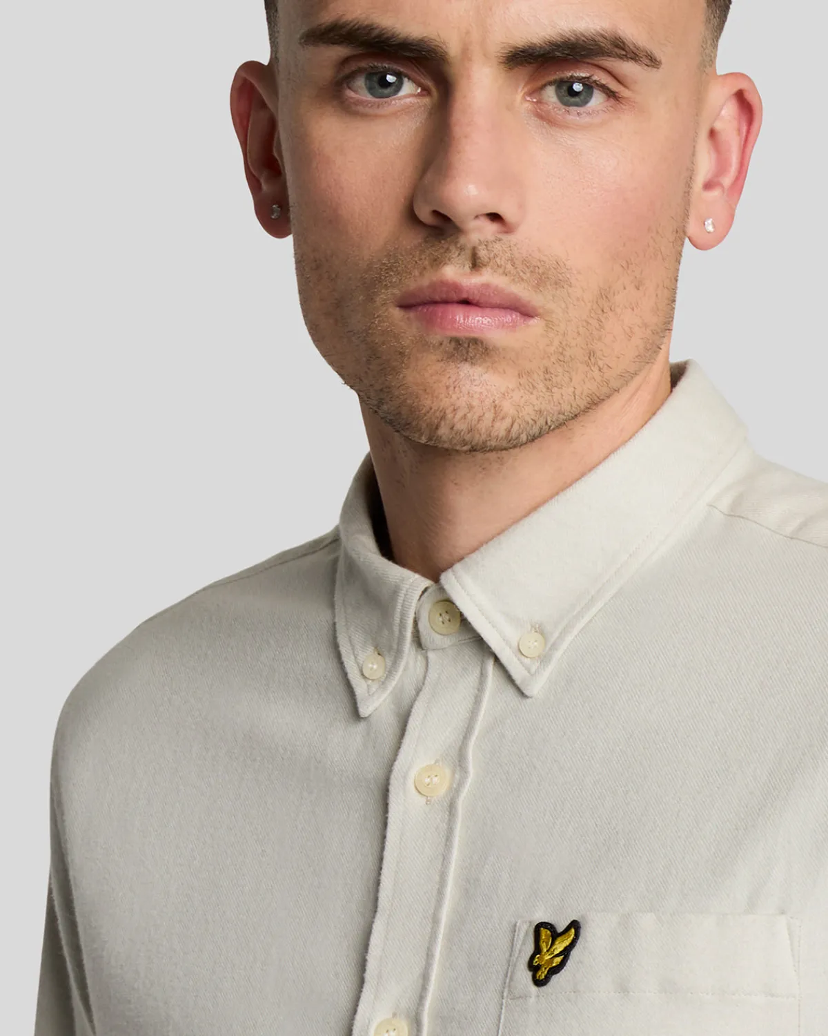 einfarbiges_flanellhemd_3.webp Lyle & Scott Vermächtnis | Hemden<Einfarbiges Flanellhemd Canvas