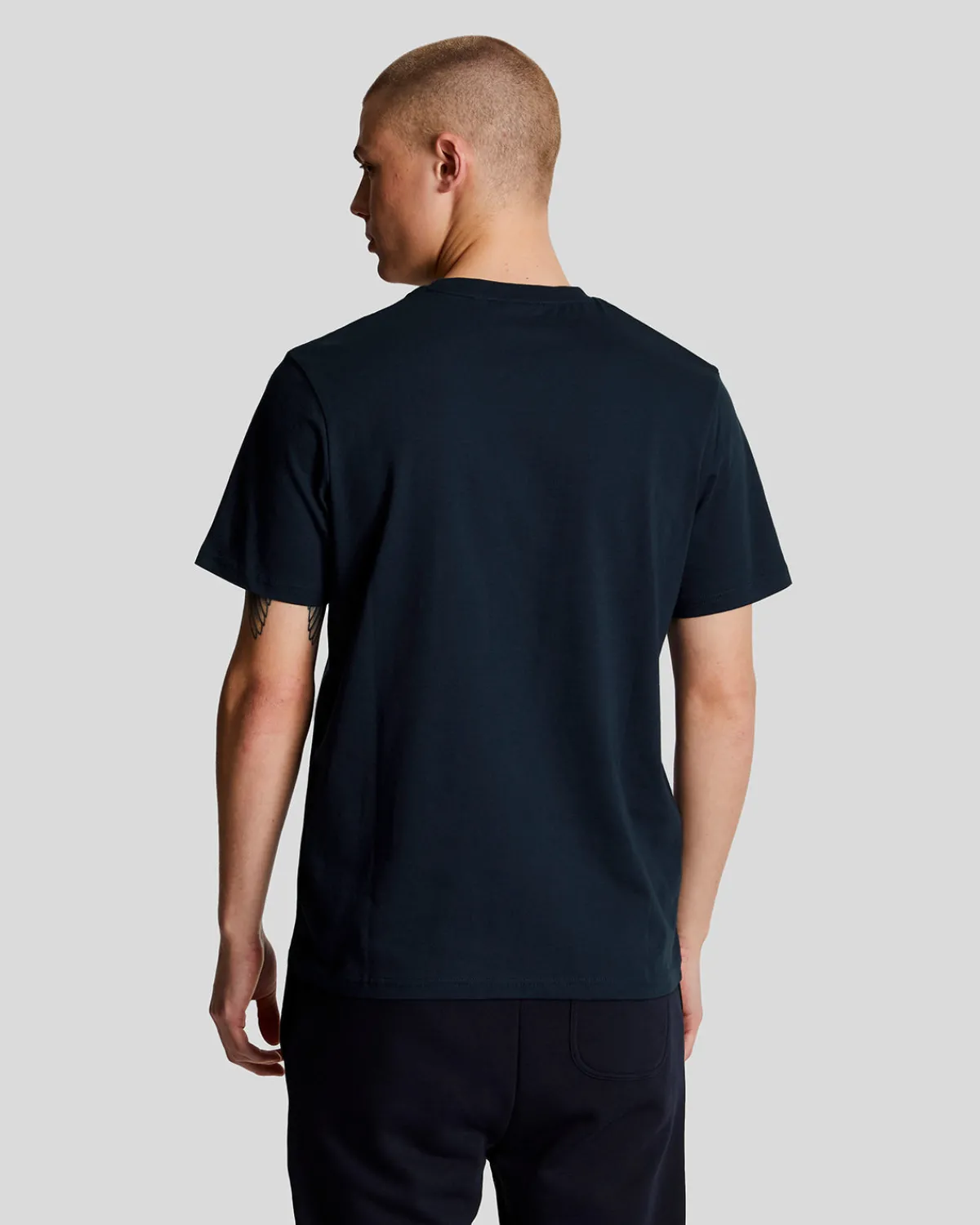 einfarbiges_tshirt_2-16.webp Lyle & Scott Grundlegendes | T-shirts<Einfarbiges T-Shirt Marine