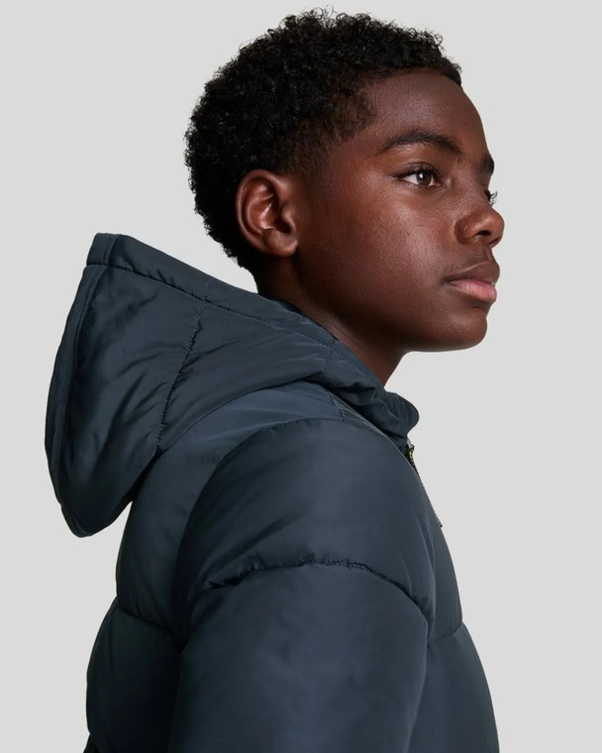 gesteppte_kinderpufferjacke_3.webp Lyle & Scott Kinder Mäntel & Jacken<Gesteppte Kinder-Pufferjacke DarkNavy