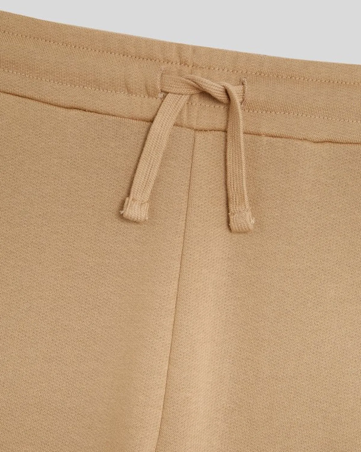 gestickter_kinderjogger_mit_skript_2-1.webp Lyle & Scott Kinder Unterseiten<Gestickter Kinder-Jogger mit Skript SandStorm