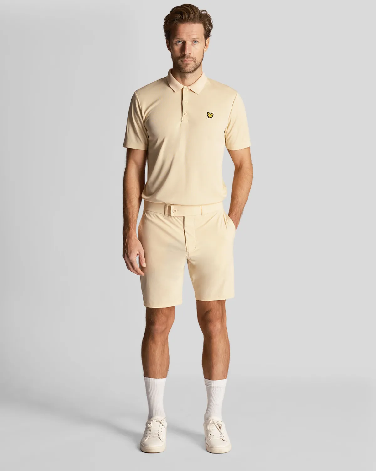 golf_airlight_shorts_0.webp Lyle & Scott Golf | Kurze Hosen<Golf Airlight Shorts Sanddüne