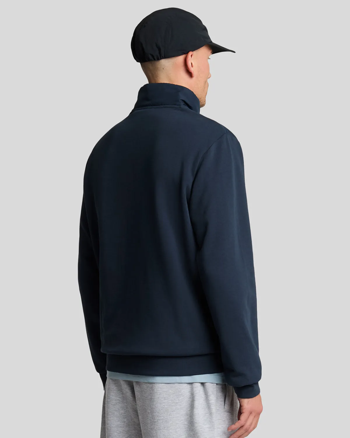 hybrid_gestepptes__zip_sweatshirt_2-1.webp Lyle & Scott Vermächtnis | Sweatshirts<Hybrid gestepptes 1/4 Zip Sweatshirt MuddyNavy