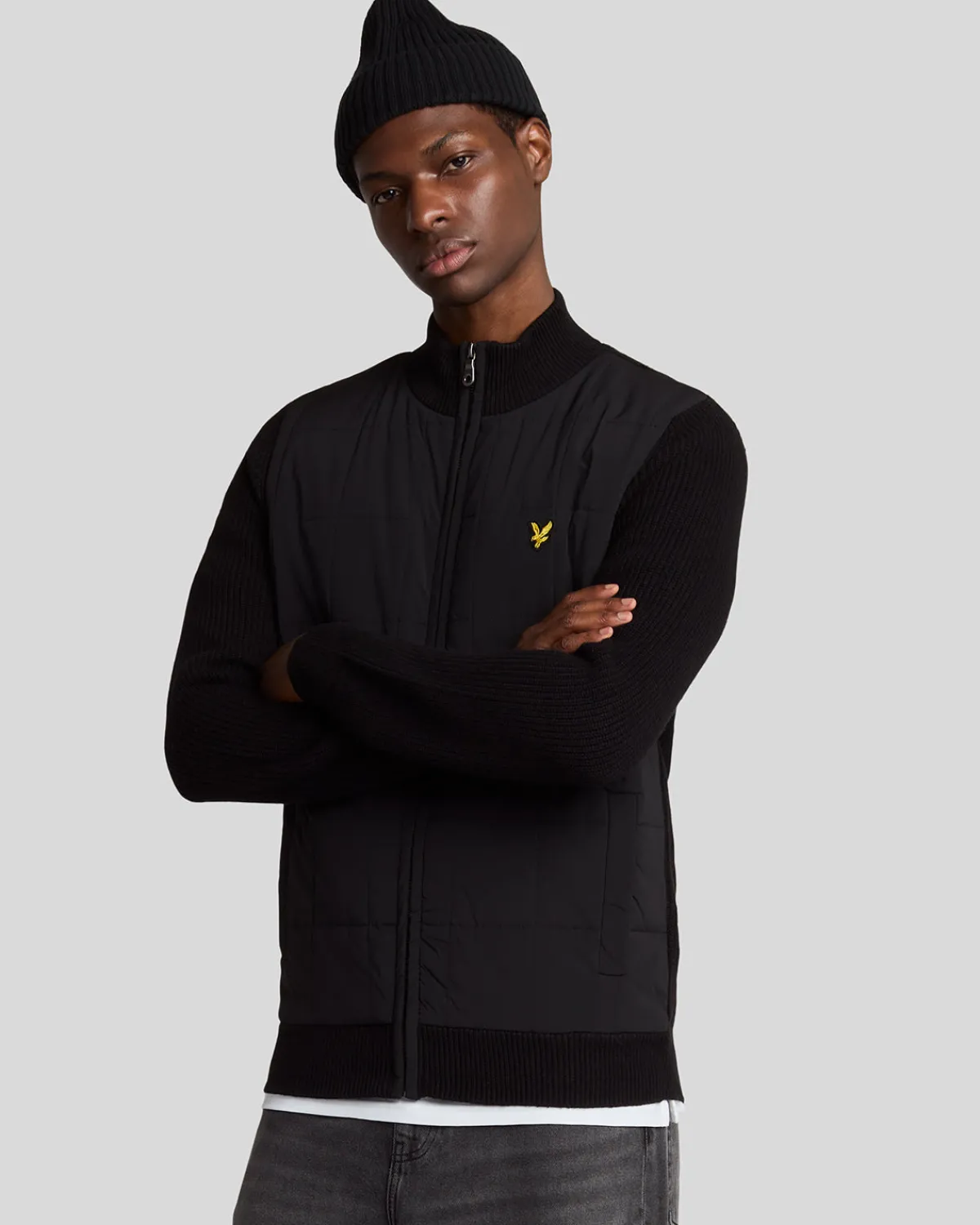 hybride_texturierte_strickjacke_mit_reiverschluss_0.webp Lyle & Scott Pullover & Strickwaren<Hybride texturierte Strickjacke mit Reißverschluss JetBlack