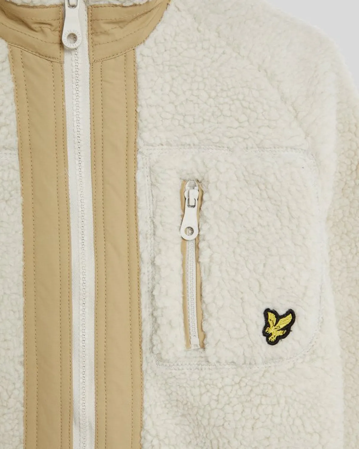 kinder_sherpa_fleecejacke_mit_gewebtem_besatz_1.webp Lyle & Scott Kinder Mäntel & Jacken<Kinder Sherpa Fleecejacke mit gewebtem Besatz Cove