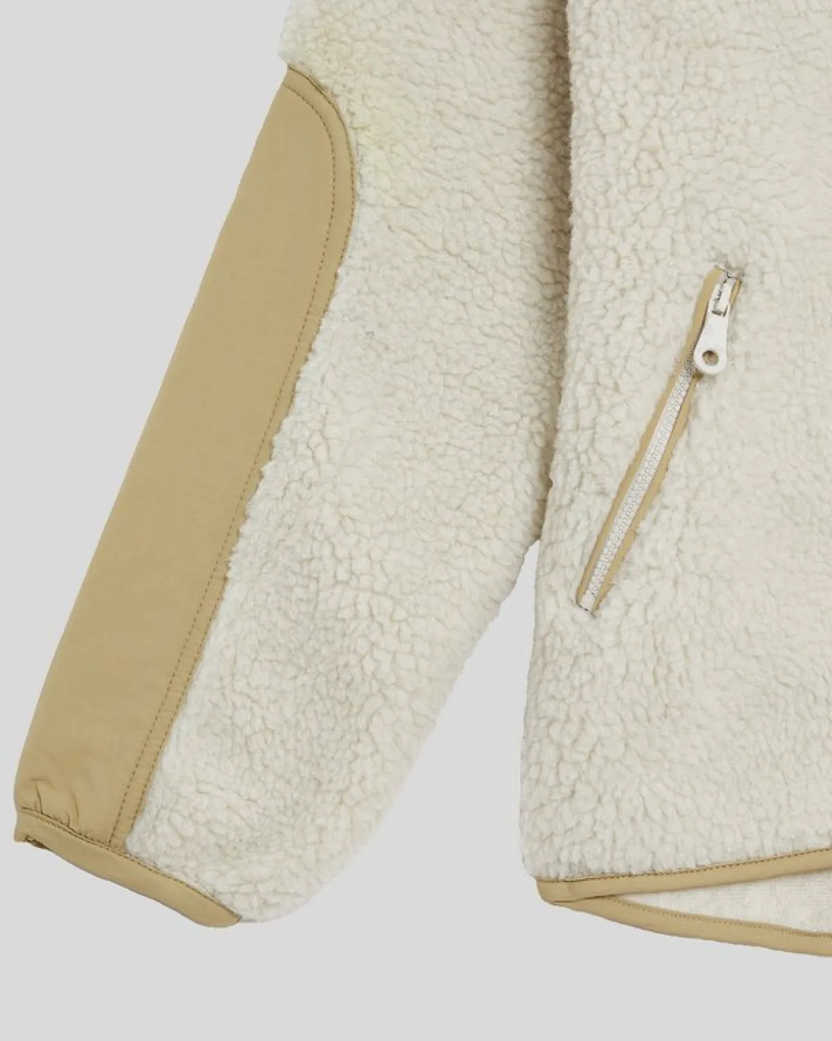kinder_sherpa_fleecejacke_mit_gewebtem_besatz_2.webp Lyle & Scott Kinder Mäntel & Jacken<Kinder Sherpa Fleecejacke mit gewebtem Besatz Cove