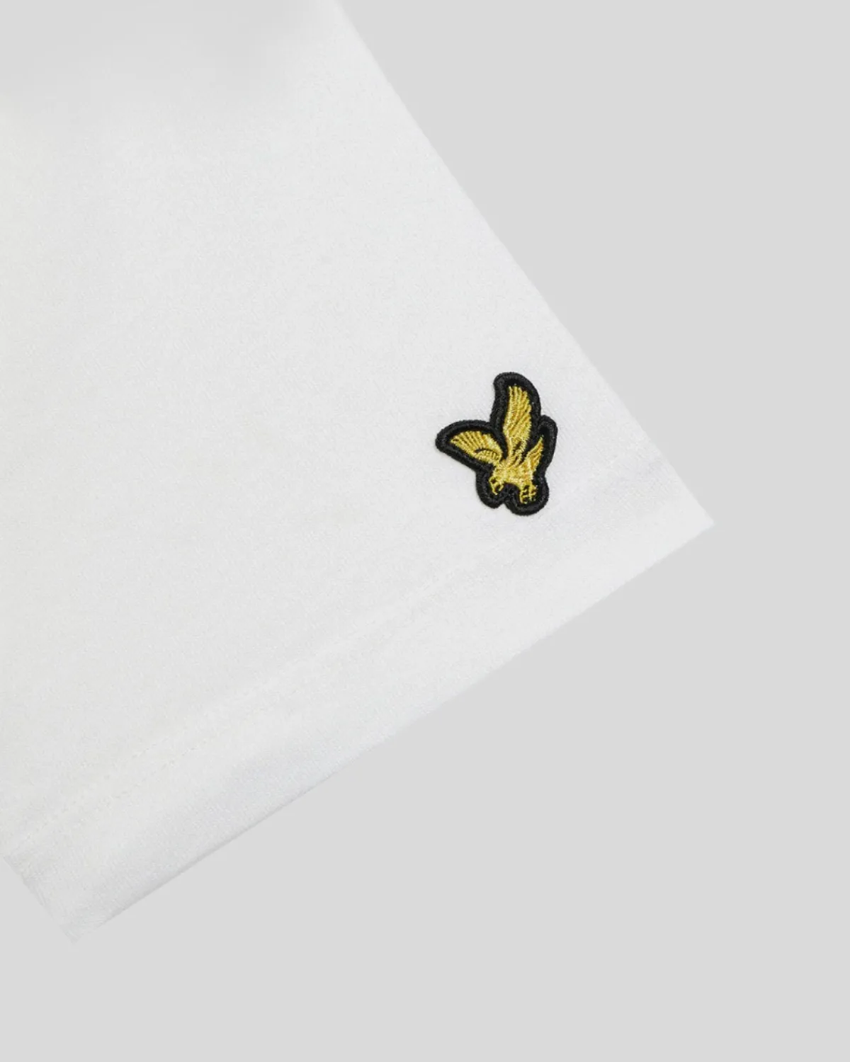 kinder_tshirt_mit_mehrfarbiger_stickerei_1-2.webp Lyle & Scott Kinder Polos & T-shirts<Kinder T-Shirt mit mehrfarbiger Stickerei White