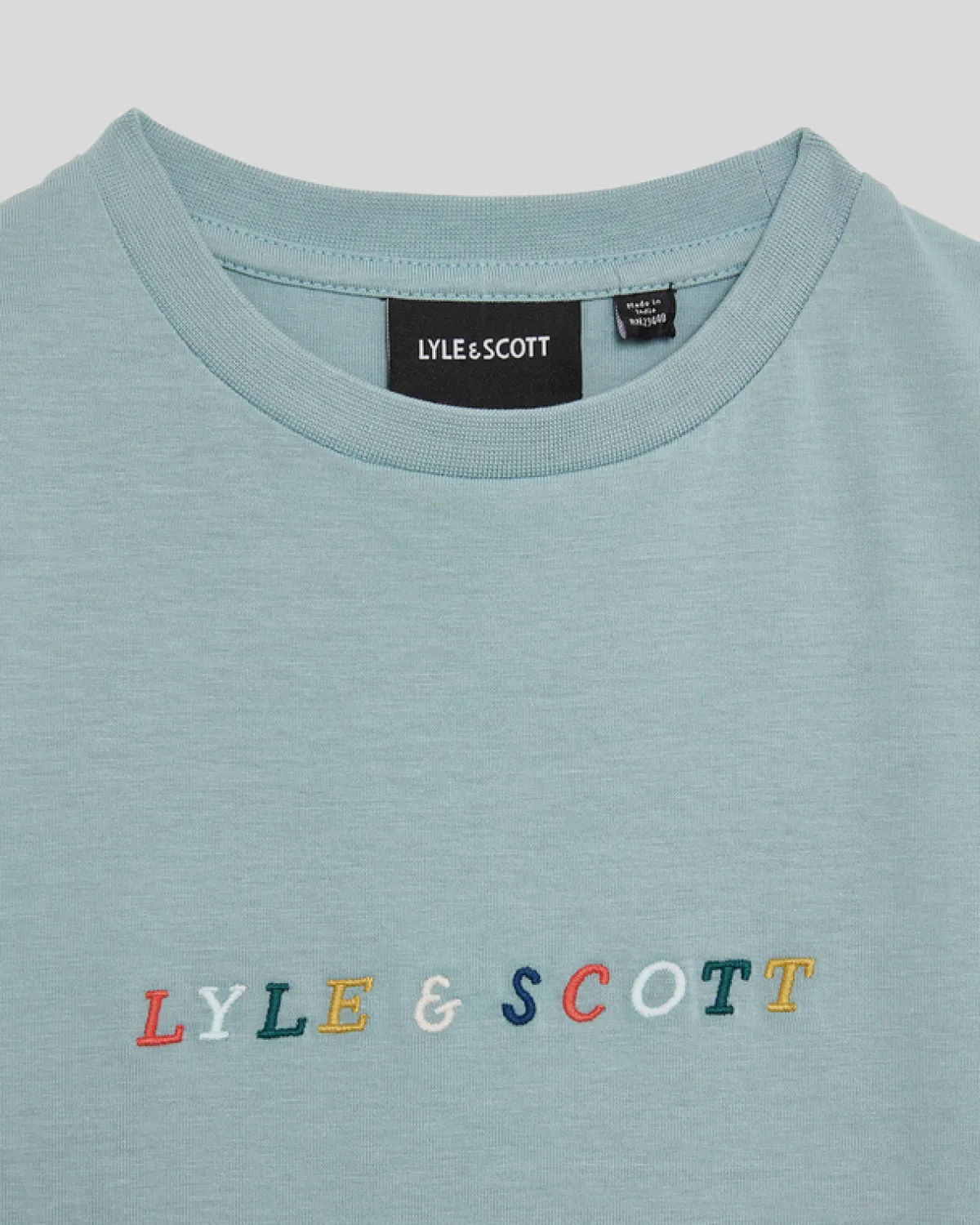 kinder_tshirt_mit_mehrfarbiger_stickerei_1-3.webp Lyle & Scott Kinder Polos & T-shirts<Kinder T-Shirt mit mehrfarbiger Stickerei BlueSmoke
