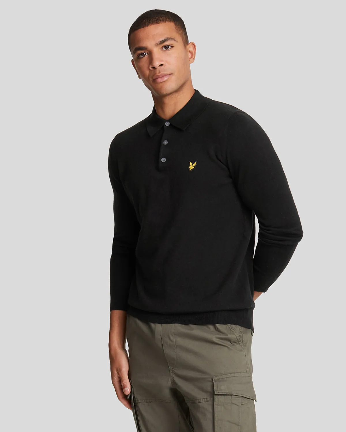 langrmeliges_gestricktes_poloshirt_aus_baumwolle_und_merino_0.webp Lyle & Scott Polohemden<Langärmeliges gestricktes Poloshirt aus Baumwolle und Merino JetBlack