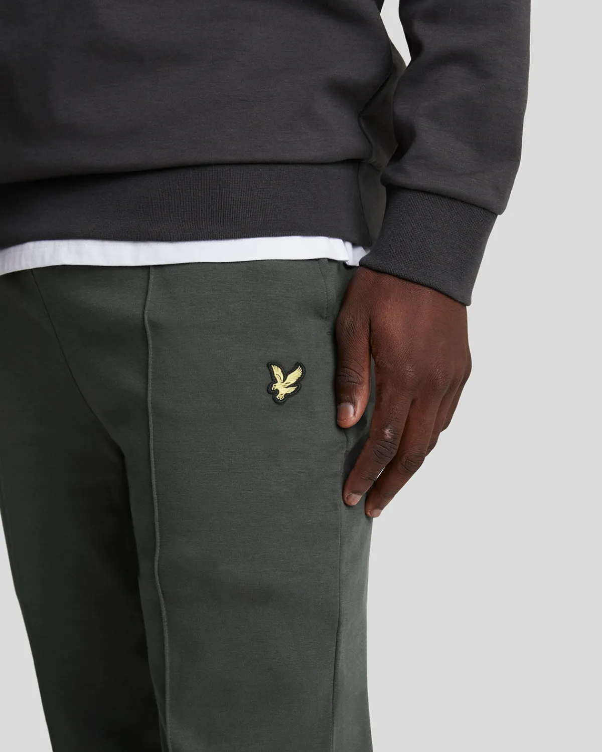 pintuck_interlock_jogger_3-2.webp Lyle & Scott Jogger<Pintuck Interlock Jogger Gunmetal