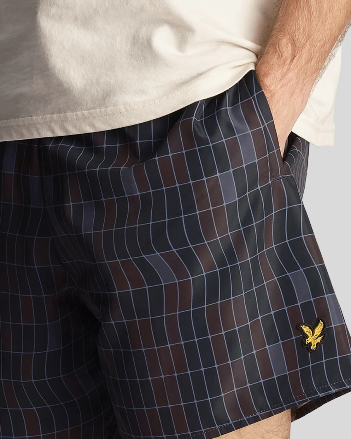 pool_print_badeshorts_3-1.webp Lyle & Scott Kurze Hosen<Pool Print Badeshorts DunkleMarine