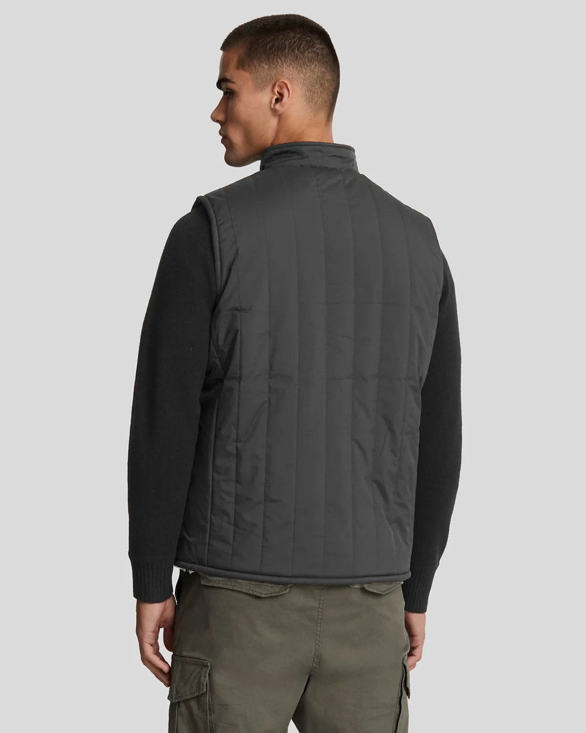 premium_steppweste_mit_wendefunktion_2.webp Lyle & Scott Reframed | Mäntel & Jacken<Premium Steppweste mit Wendefunktion Lacquer
