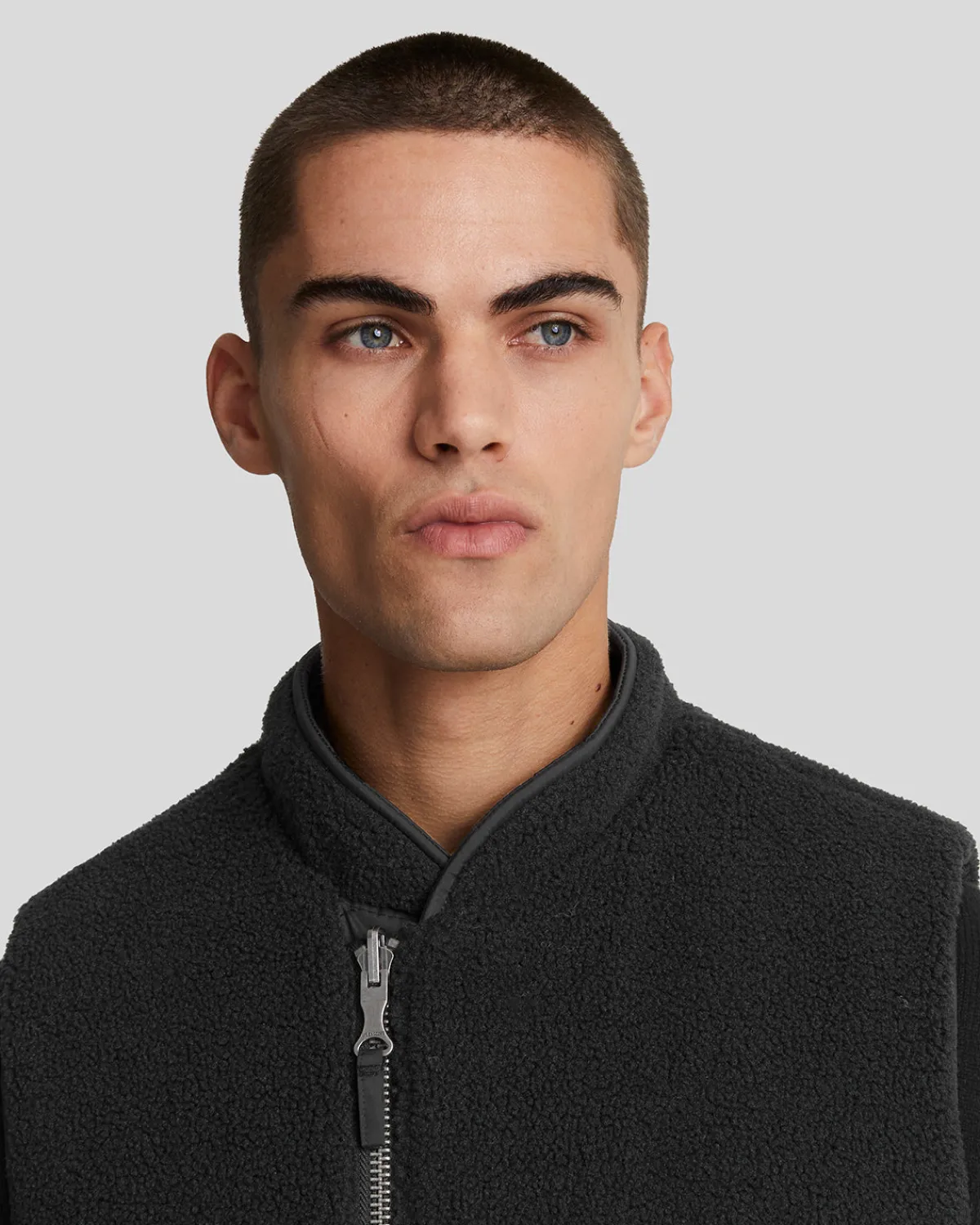 premium_steppweste_mit_wendefunktion_3.webp Lyle & Scott Reframed | Mäntel & Jacken<Premium Steppweste mit Wendefunktion Lacquer