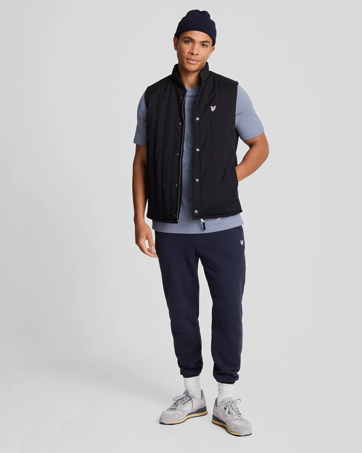 premium_tshirt_mit_rundhalsausschnitt_aus_baumwolle_1-1.webp Lyle & Scott Reframed | T-shirts<Premium T-Shirt mit Rundhalsausschnitt aus Baumwolle FactoryBlue