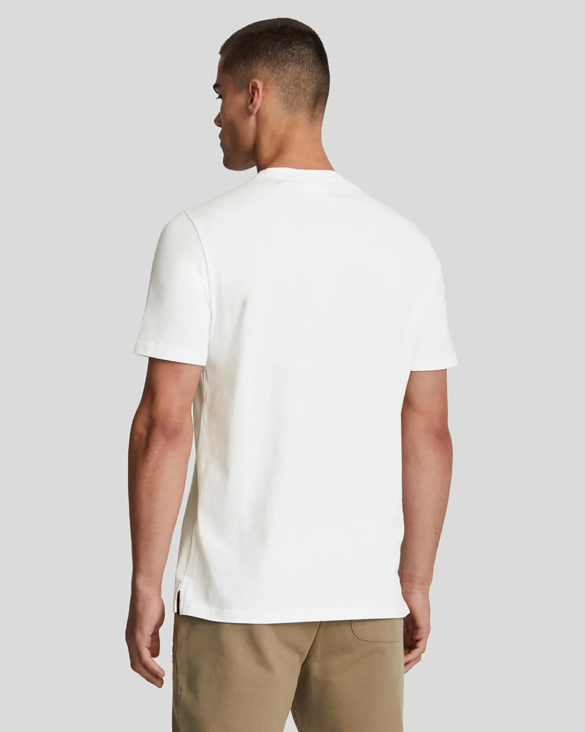 premium_tshirt_mit_rundhalsausschnitt_aus_baumwolle_2-2.webp Lyle & Scott Reframed | T-shirts<Premium T-Shirt mit Rundhalsausschnitt aus Baumwolle White