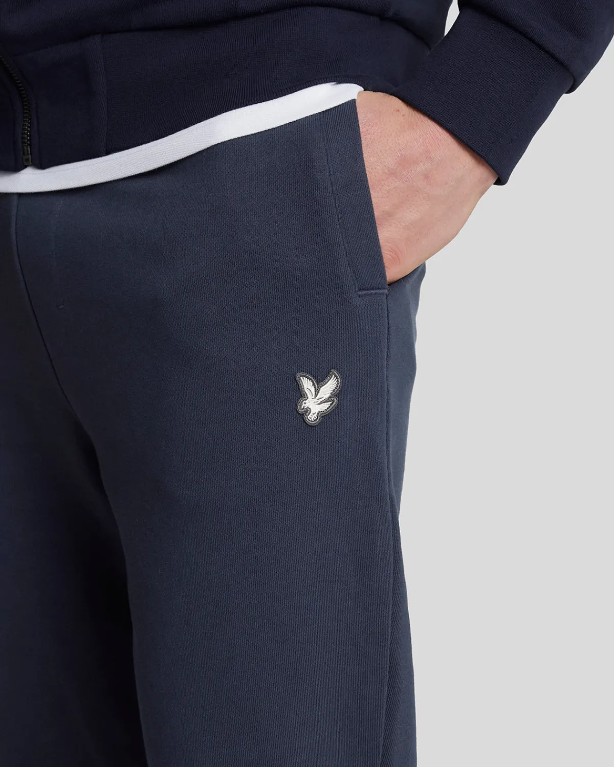 premiumjogginghose_aus_franzsischem_frottee_mit_diagonalbindung_3-1.webp Lyle & Scott Reframed | Jogger<Premium-Jogginghose aus französischem Frottee mit Diagonalbindung MidnightNavy