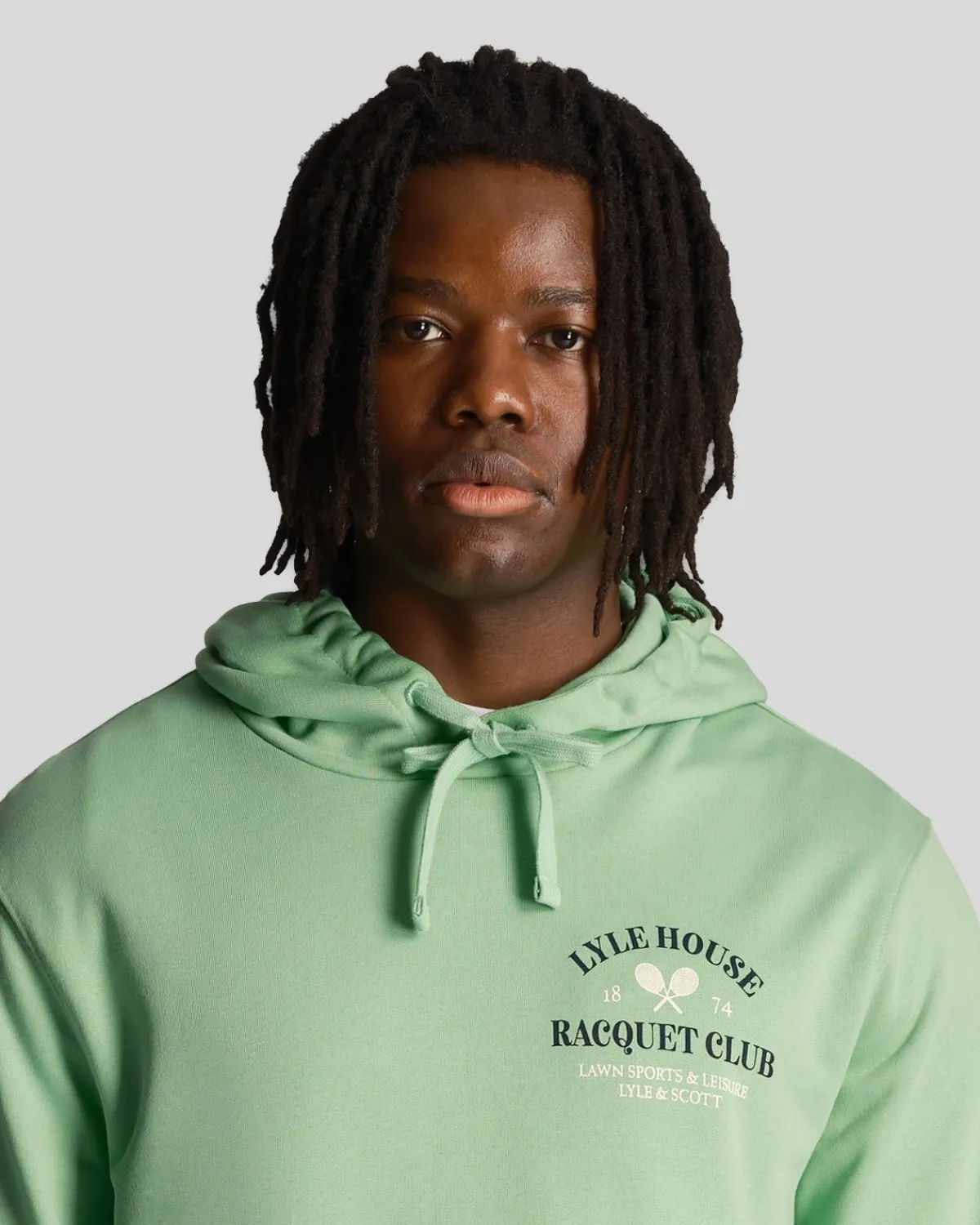 racquet_club_grafik_hoodie_3.webp Lyle & Scott Kapuzenpullover<Racquet Club Grafik Hoodie Rasengrün