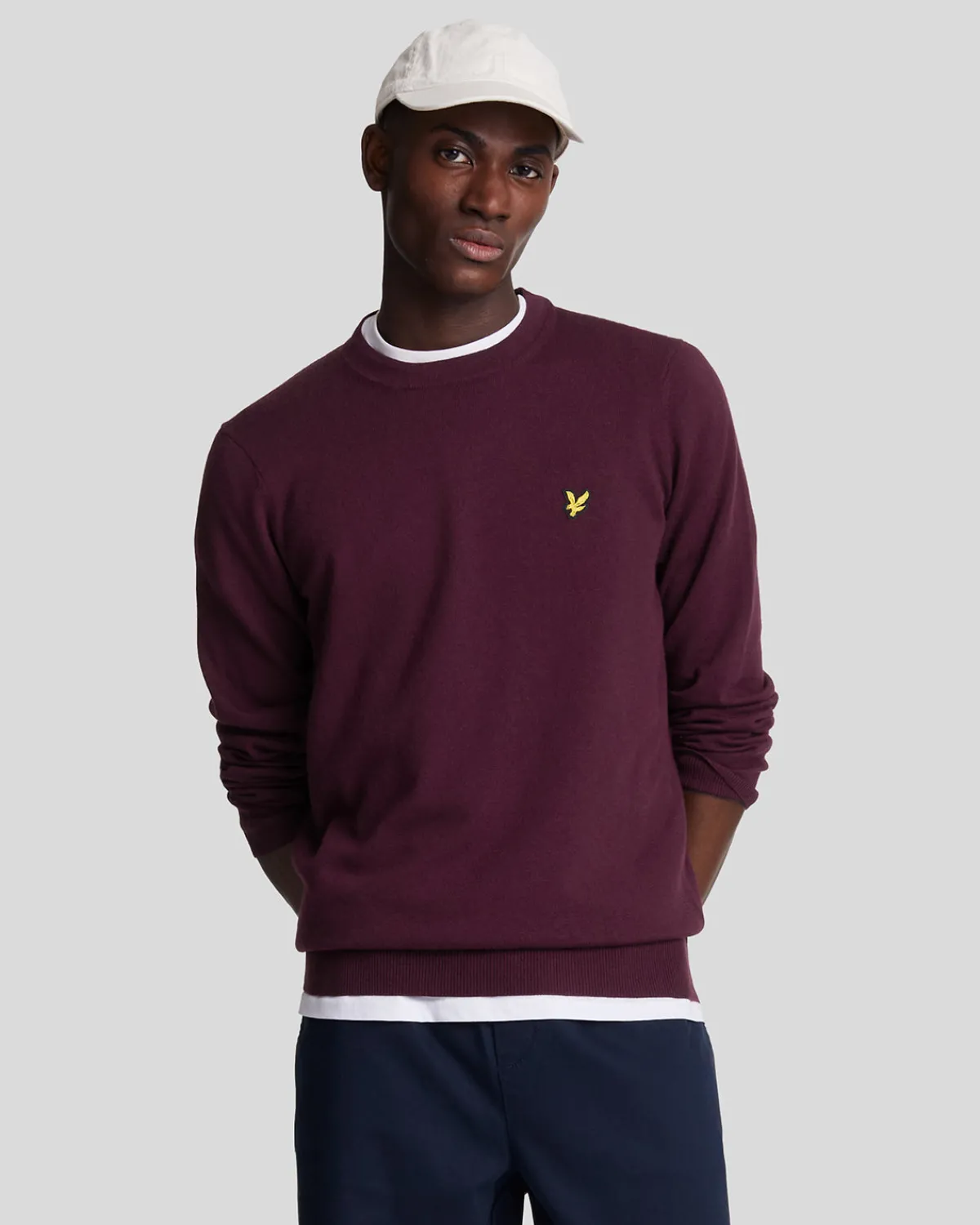 rundhalspullover_aus_baumwolle_und_merino_0-18.webp Lyle & Scott Pullover & Strickwaren<Rundhals-Pullover aus Baumwolle und Merino Burgund