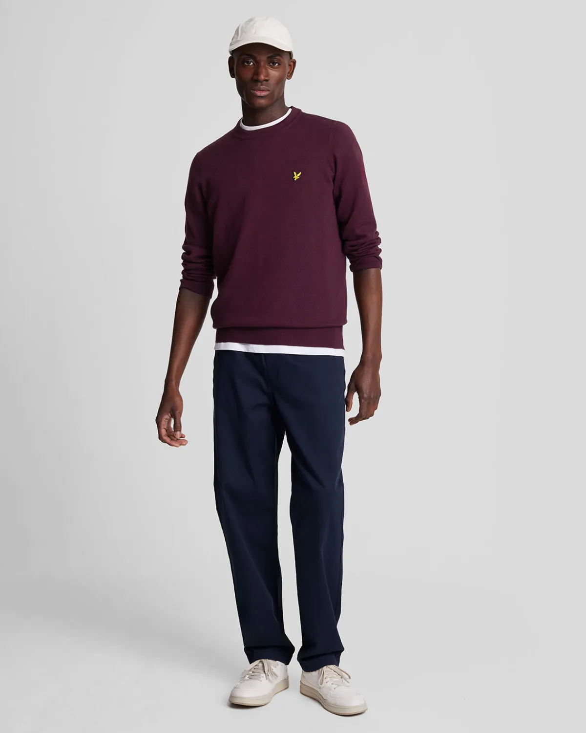 rundhalspullover_aus_baumwolle_und_merino_1-12.webp Lyle & Scott Pullover & Strickwaren<Rundhals-Pullover aus Baumwolle und Merino Burgund
