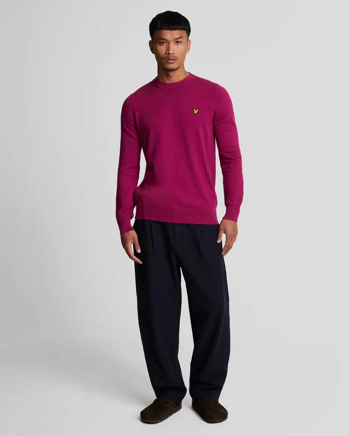 rundhalspullover_aus_baumwolle_und_merino_1-9.webp Lyle & Scott Pullover & Strickwaren<Rundhals-Pullover aus Baumwolle und Merino ReicherBurgunder