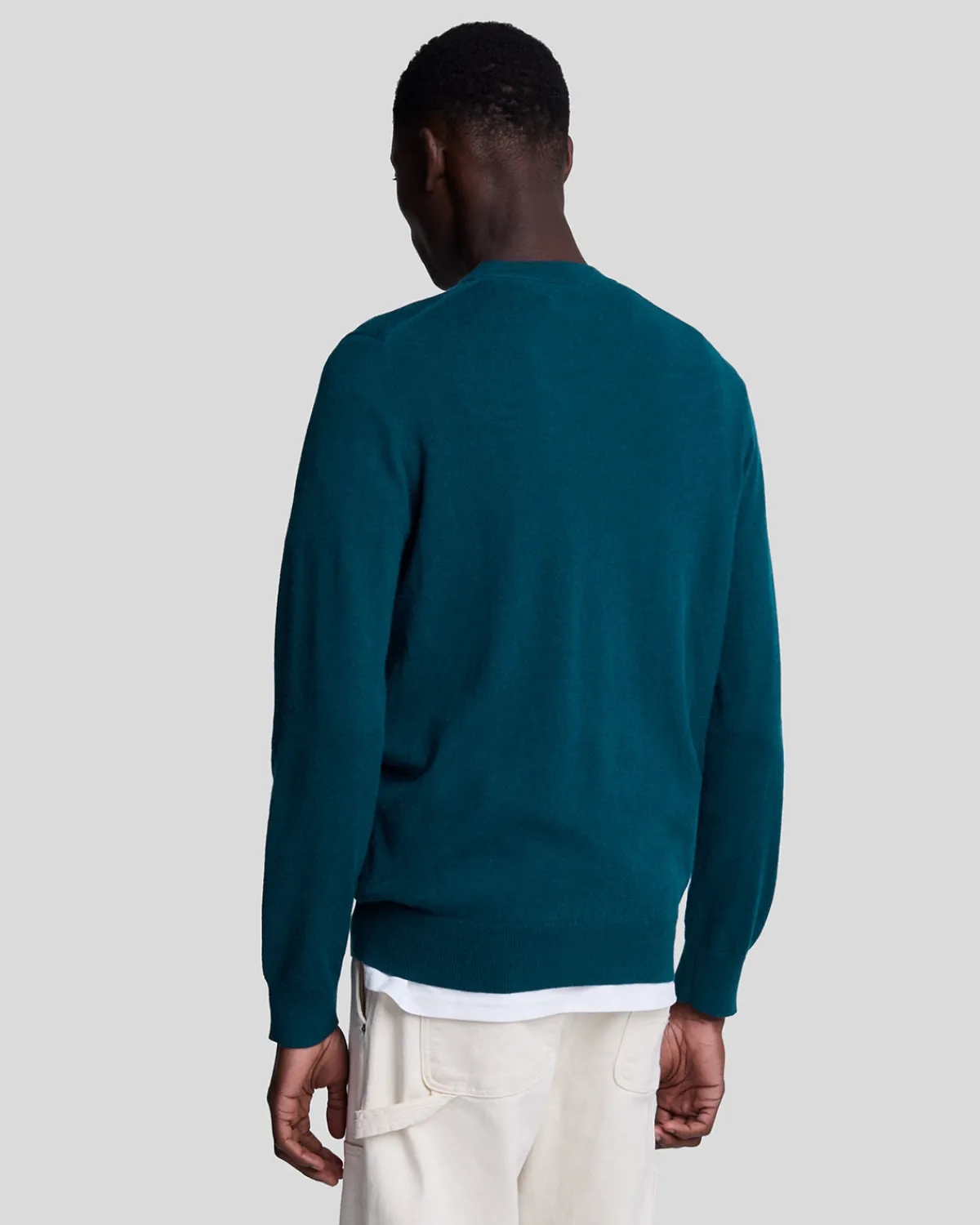 rundhalspullover_aus_baumwolle_und_merino_2-3.webp Lyle & Scott Pullover & Strickwaren<Rundhals-Pullover aus Baumwolle und Merino ApresNavy