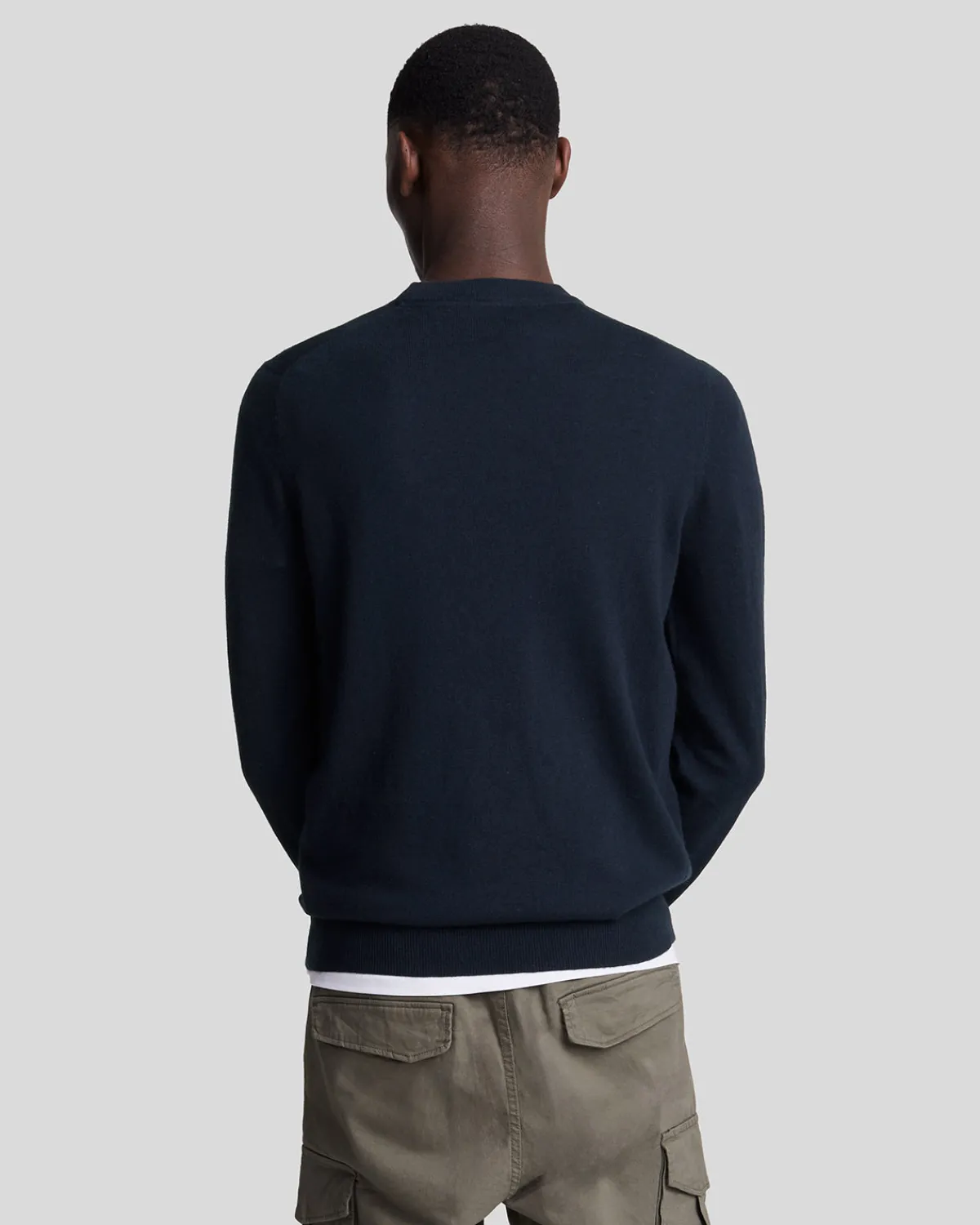 rundhalspullover_aus_baumwolle_und_merino_2-7.webp Lyle & Scott Pullover & Strickwaren<Rundhals-Pullover aus Baumwolle und Merino DunkleMarine