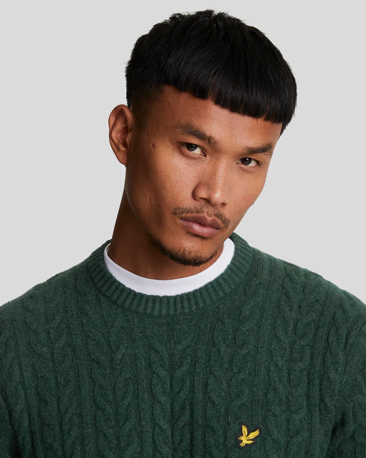 rundhalspullover_mit_kabel_3.webp Lyle & Scott Pullover & Strickwaren<Rundhals-Pullover mit Kabel DarkGreenMarl
