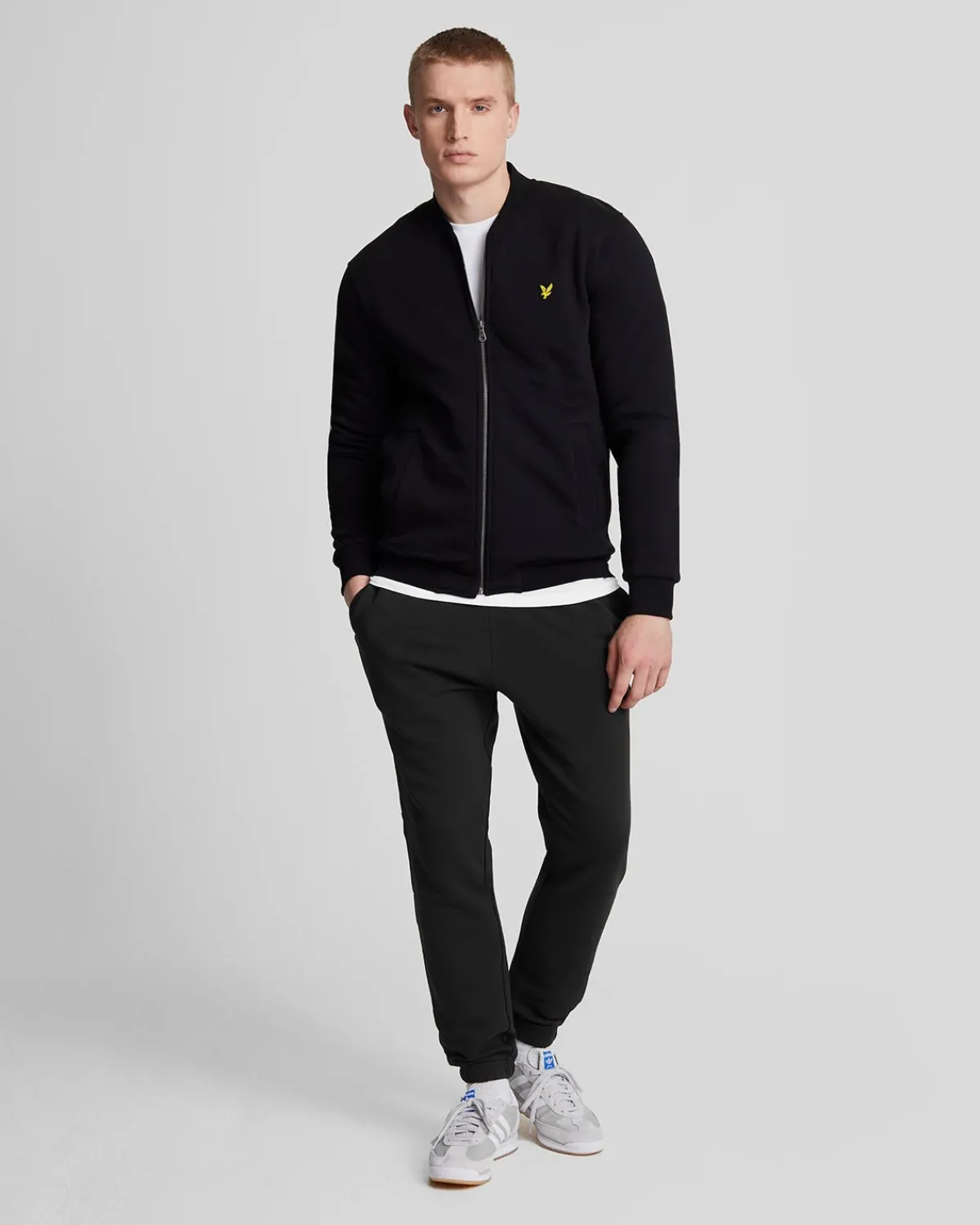 schlanke_sweatpant_0-2.webp Lyle & Scott Jogger<Schlanke Sweatpant Pechschwarz