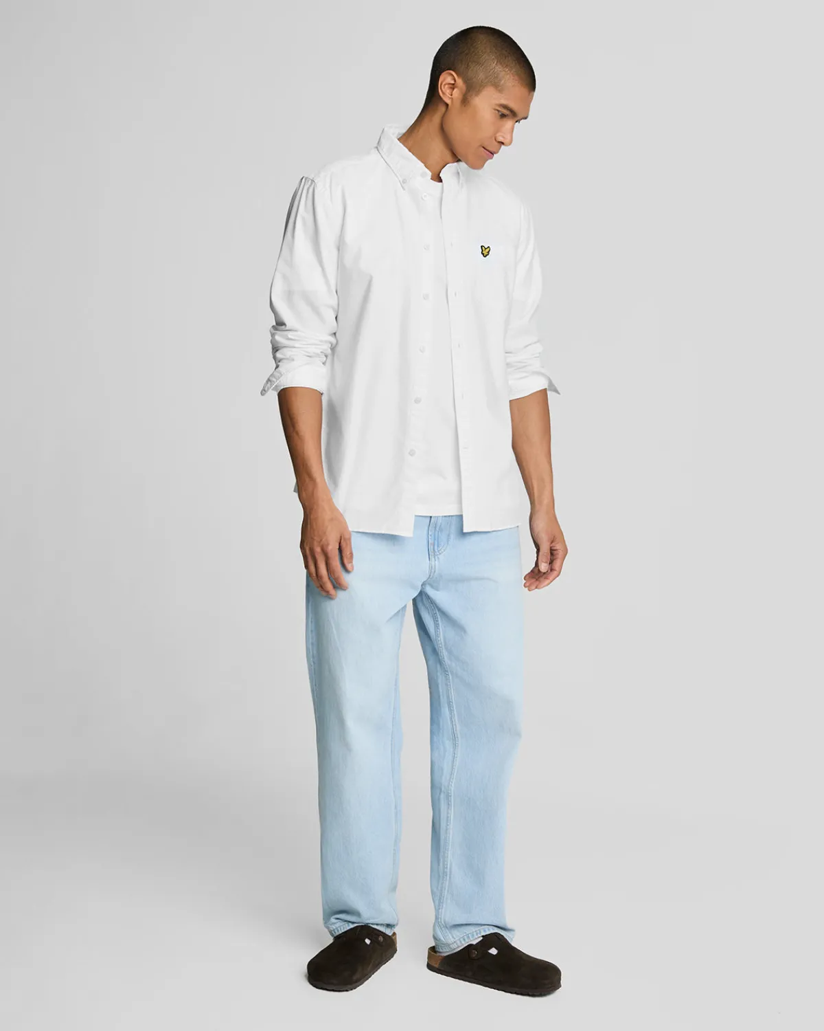 schlichtes_oxford_hemd_1-4.webp Lyle & Scott Grundlegendes | Hemden<Schlichtes Oxford Hemd White