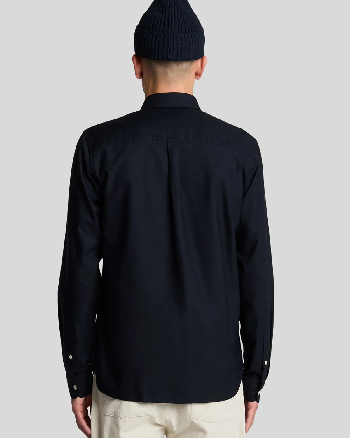 schlichtes_oxford_hemd_2-3.webp Lyle & Scott Grundlegendes | Hemden<Schlichtes Oxford Hemd DarkNavy