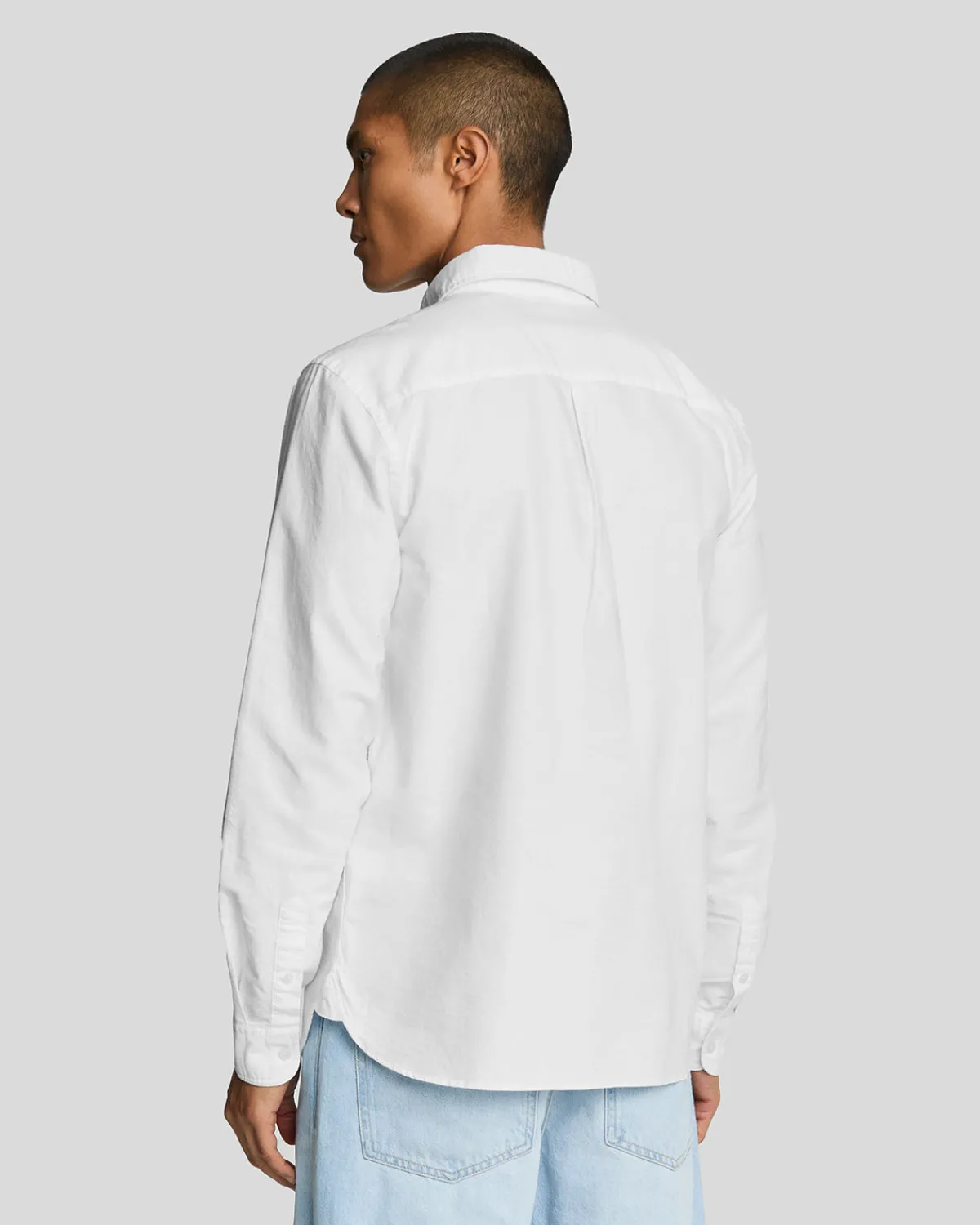 schlichtes_oxford_hemd_2-4.webp Lyle & Scott Grundlegendes | Hemden<Schlichtes Oxford Hemd White