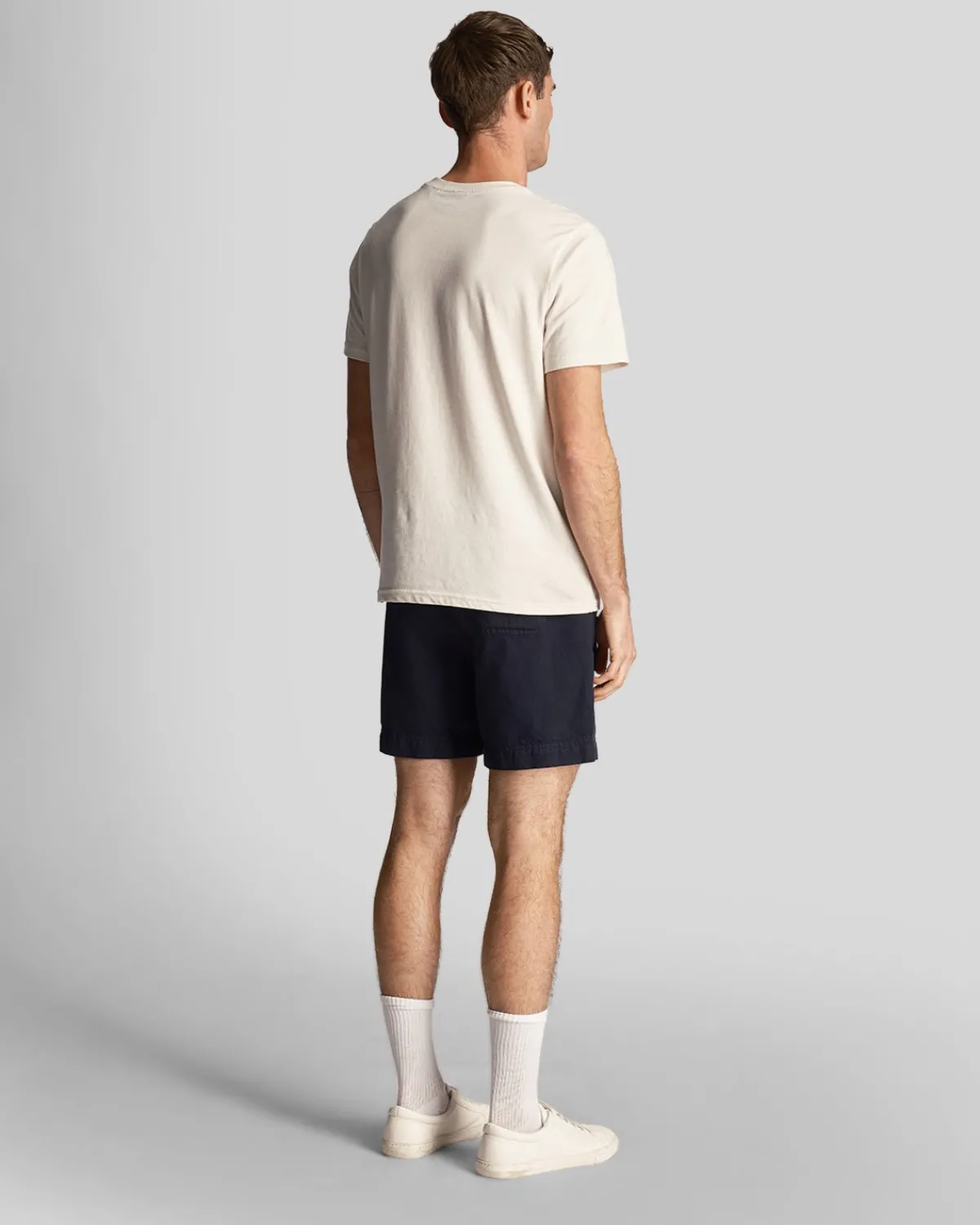 shorts_aus_baumwolle_und_leinen_2-2.webp Lyle & Scott Kurze Hosen<Shorts aus Baumwolle und Leinen DunkleMarine