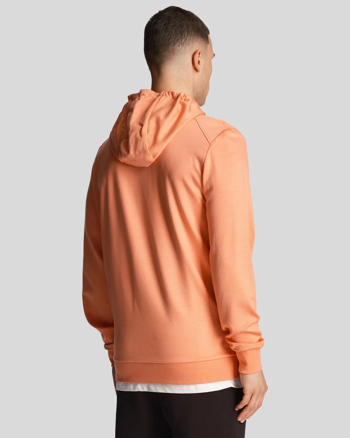 sport_fliege_fleece_hoodie_2-1.webp Lyle & Scott Sportbekleidung | Kapuzenpullover<Sport Fliege Fleece Hoodie KursKoralle
