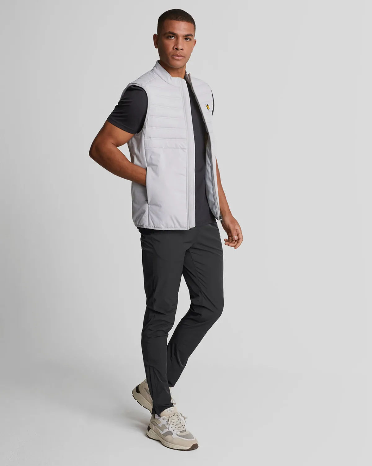 sport_vierwegestretchtrainingshose_1.webp Lyle & Scott Sportbekleidung | Jogger<Sport Vier-Wege-Stretch-Trainingshose JetBlack