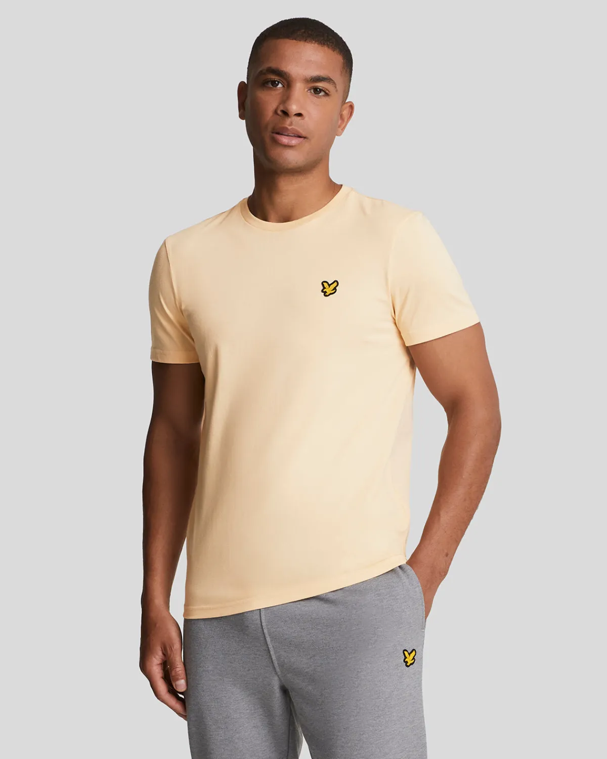 sportliches_martin_tshirt_mit_kurzen_rmeln_0-8.webp Lyle & Scott Sportbekleidung | T-shirts<Sportliches Martin T-Shirt mit kurzen Ärmeln Sanddüne