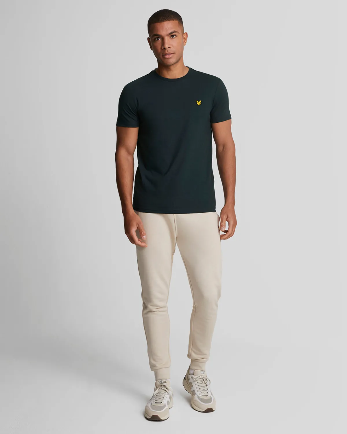 sportliches_martin_tshirt_mit_kurzen_rmeln_1-10.webp Lyle & Scott Sportbekleidung | T-shirts<Sportliches Martin T-Shirt mit kurzen Ärmeln DunkleMarine