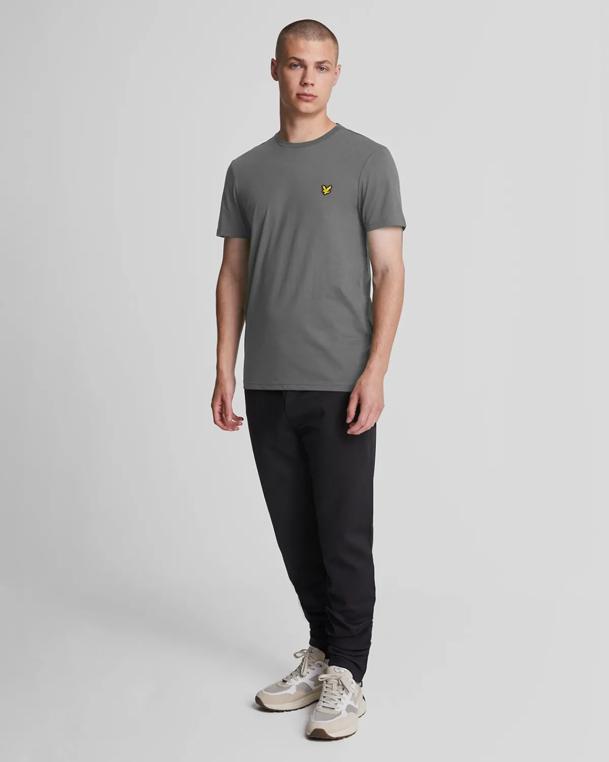 sportliches_martin_tshirt_mit_kurzen_rmeln_1-11.webp Lyle & Scott Vermächtnis | T-shirts<Sportliches Martin T-Shirt mit kurzen Ärmeln MidGreyMargel