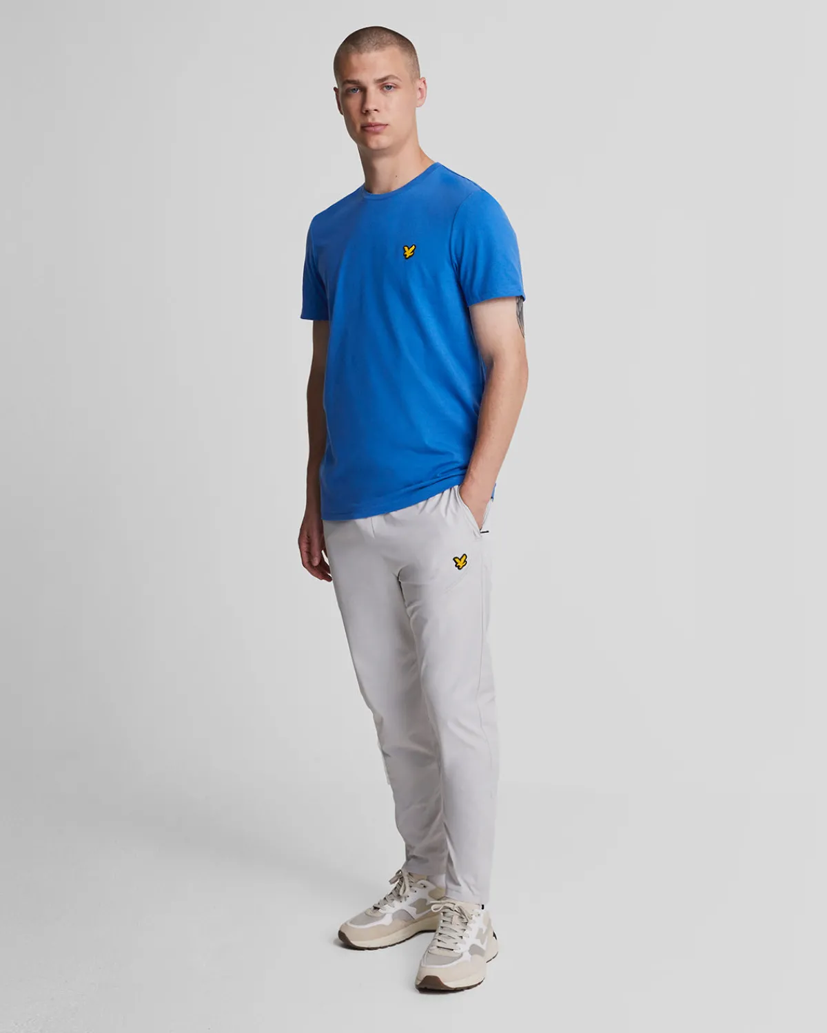 sportliches_martin_tshirt_mit_kurzen_rmeln_1-9.webp Lyle & Scott Sportbekleidung | T-shirts<Sportliches Martin T-Shirt mit kurzen Ärmeln LucidBlue