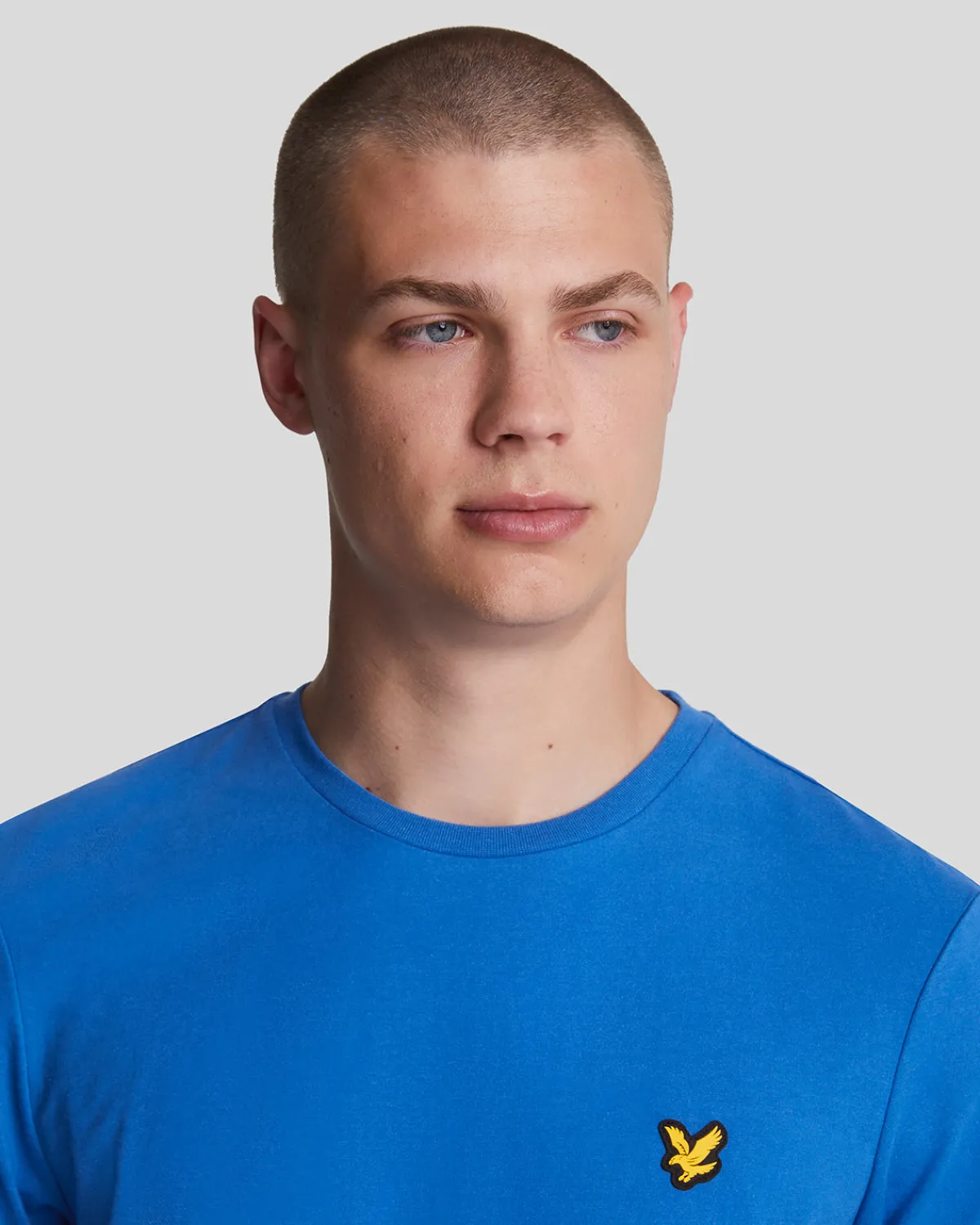 sportliches_martin_tshirt_mit_kurzen_rmeln_3-9.webp Lyle & Scott Sportbekleidung | T-shirts<Sportliches Martin T-Shirt mit kurzen Ärmeln LucidBlue
