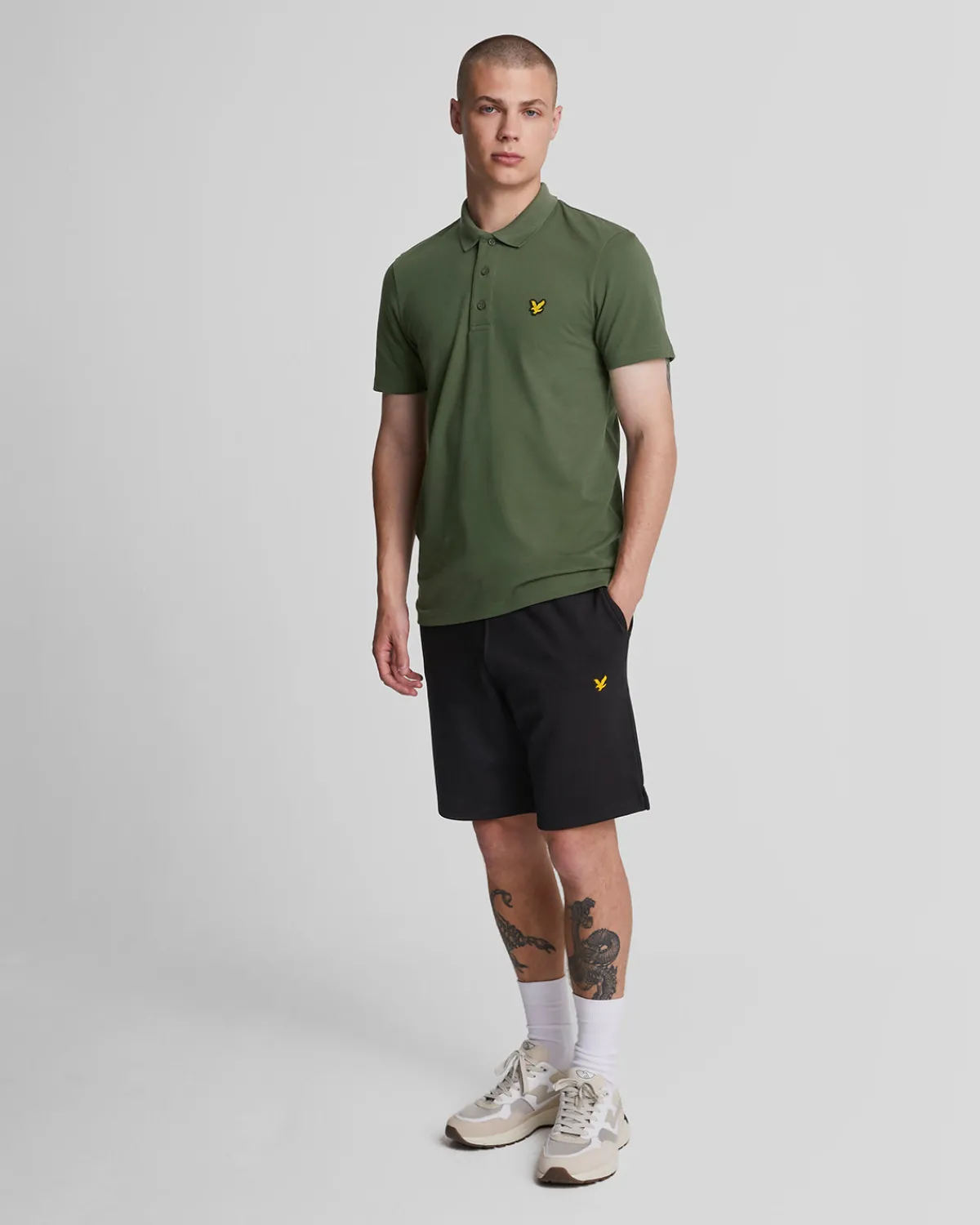 sportliches_polohemd_mit_kurzen_rmeln_1-4.webp Lyle & Scott Sportbekleidung | Polohemden<Sportliches Polohemd mit kurzen Ärmeln Kaktusgrün