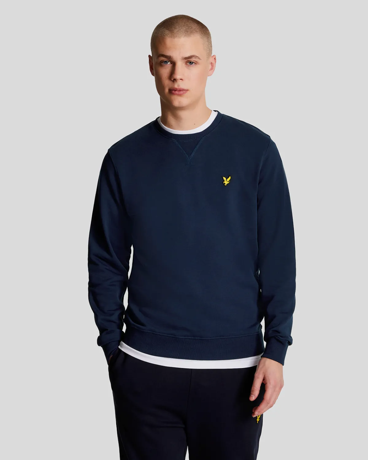 sweatshirt_mit_rundhalsausschnitt_0-8.webp Lyle & Scott Grundlegendes | Sweatshirts<Sweatshirt mit Rundhalsausschnitt Marine