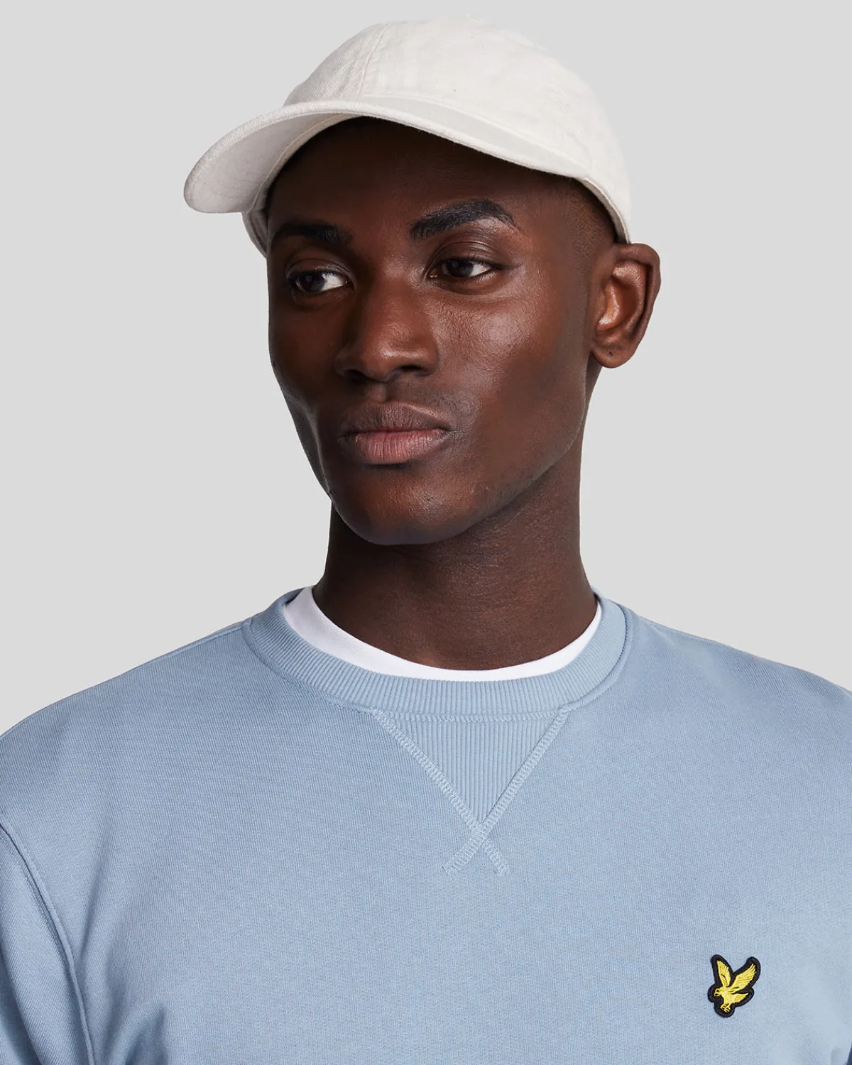 sweatshirt_mit_rundhalsausschnitt_3-12.webp Lyle & Scott Sweatshirts<Sweatshirt mit Rundhalsausschnitt CraftedBlue