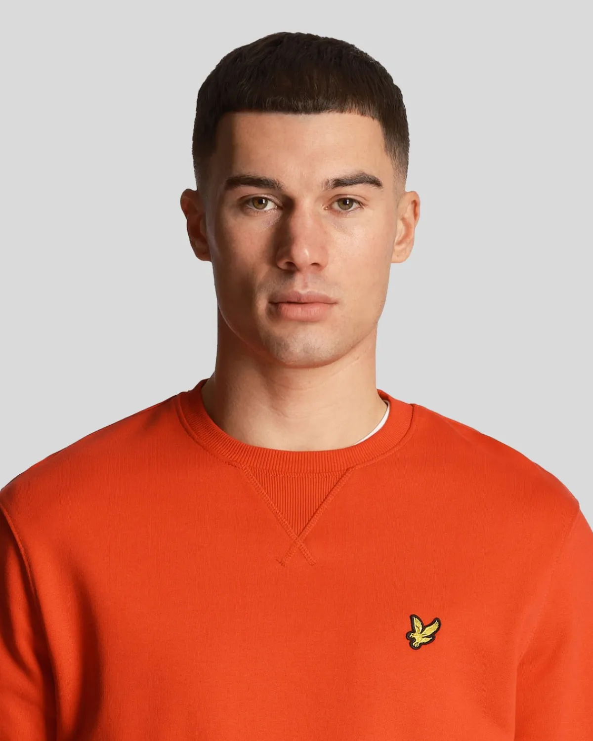 sweatshirt_mit_rundhalsausschnitt_3-9.webp Lyle & Scott Sweatshirts<Sweatshirt mit Rundhalsausschnitt Galarot