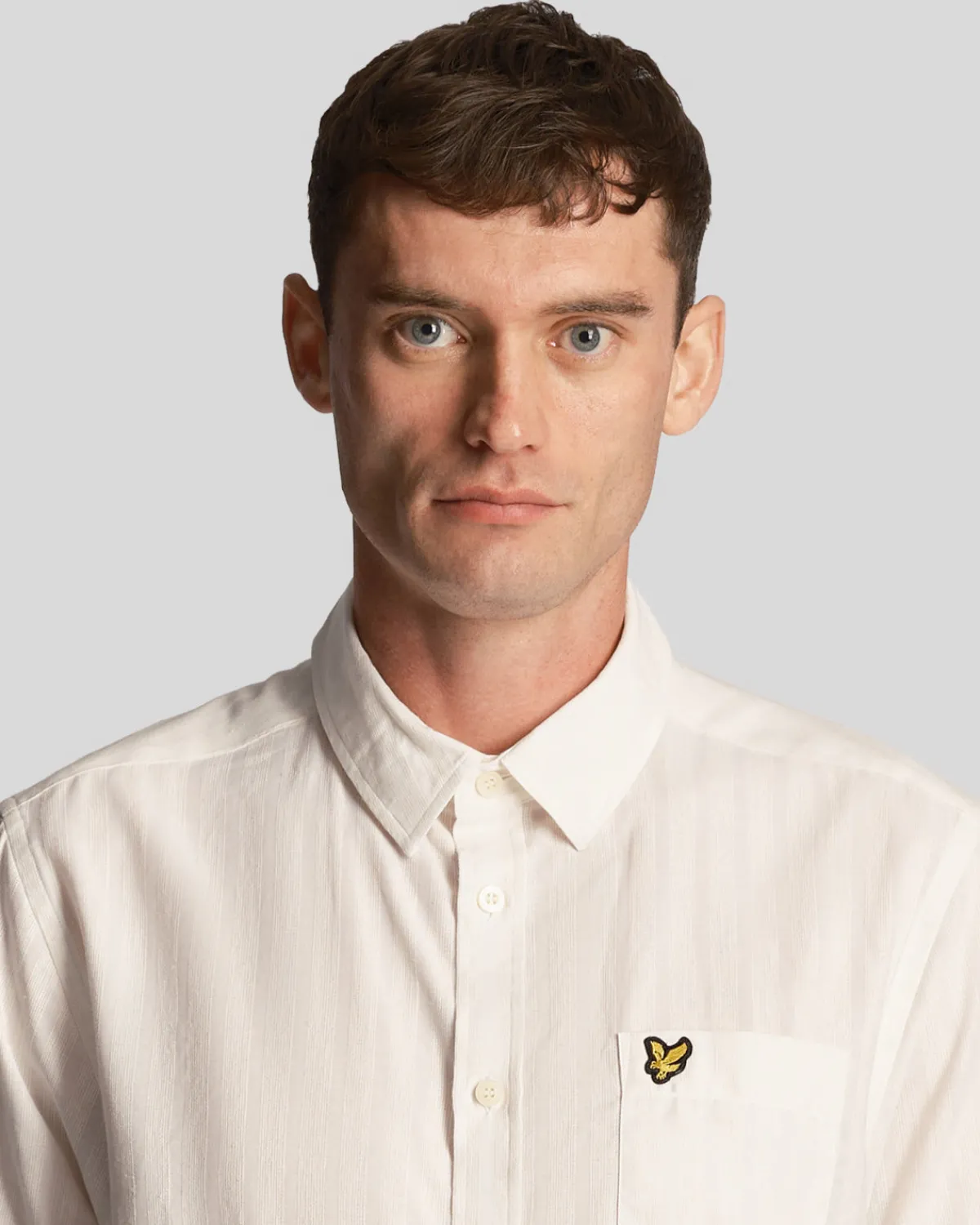 texturierte_streifen_kurzarmhemd_3.webp Lyle & Scott Vermächtnis | Hemden<Texturierte Streifen Kurzarmhemd Kreide