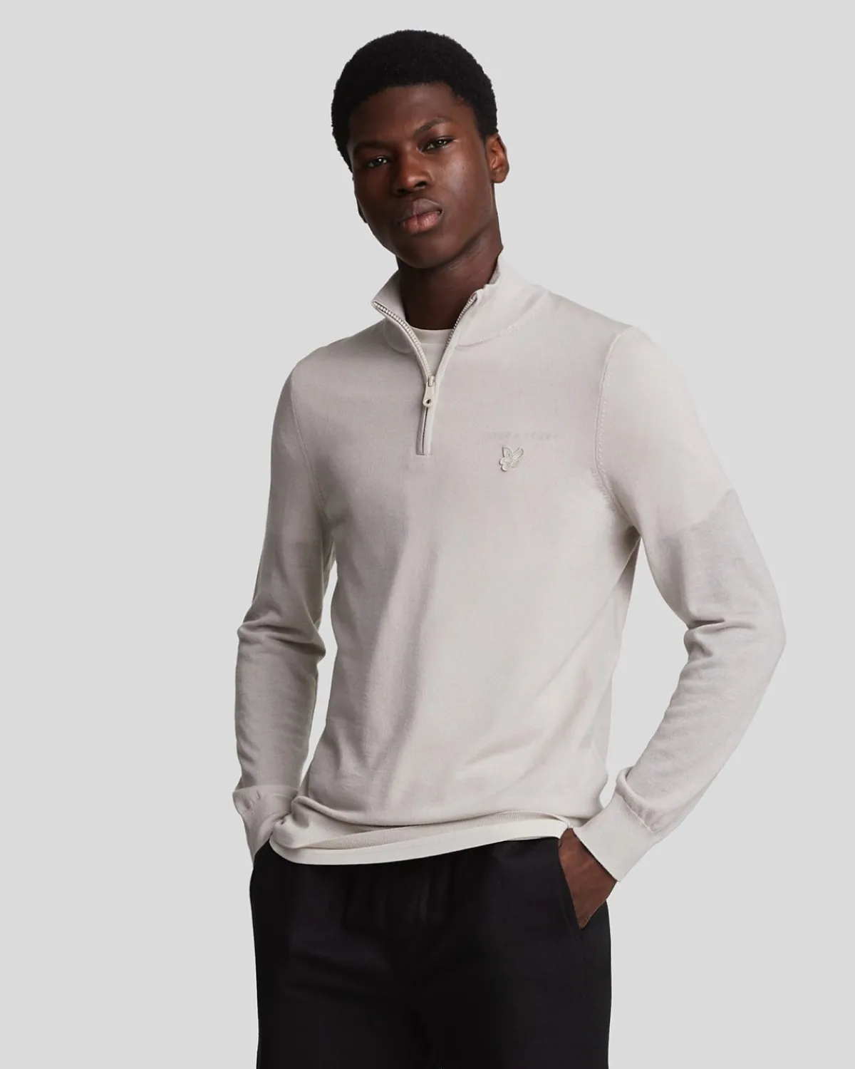 tonal_eagle_merino__zip_pullover_0-2.webp Lyle & Scott Reframed | Pullover & Strickwaren<Tonal Eagle Merino 1/4 Zip Pullover Cove